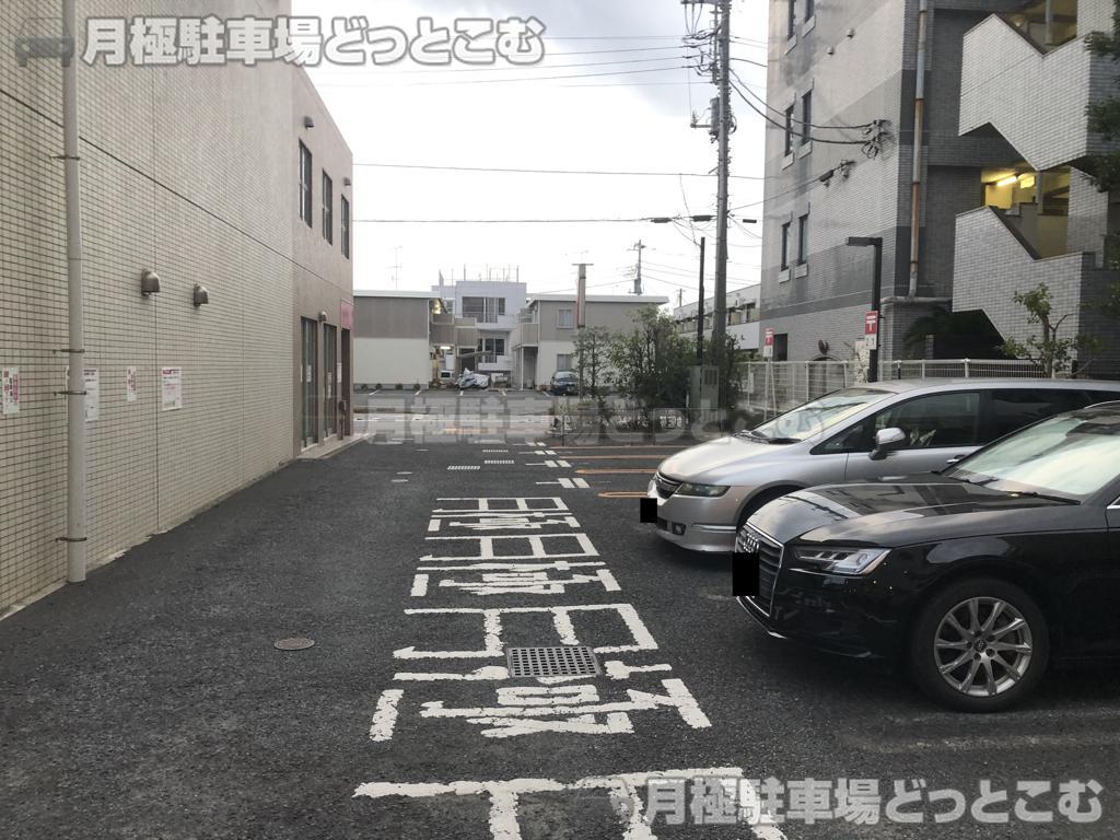 市川市富浜2-3-28の月極駐車場2