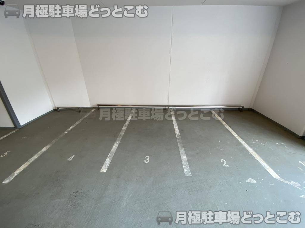 松戸市小根本54-1の月極駐車場3