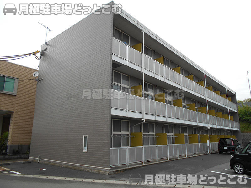 神戸市西区丸塚1－25－6の月極駐車場2