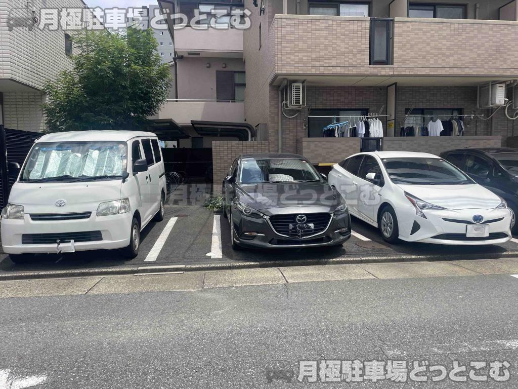 名古屋市西区牛島町-3の月極駐車場1