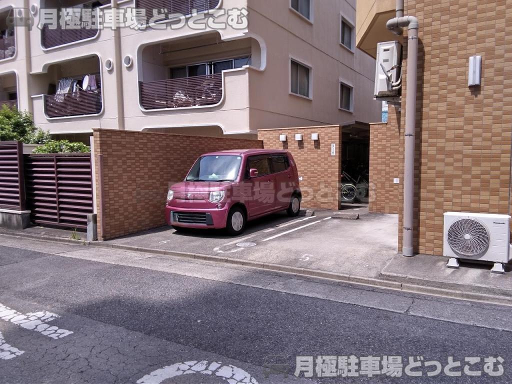 名古屋市千種区高見2丁目5の6の月極駐車場8