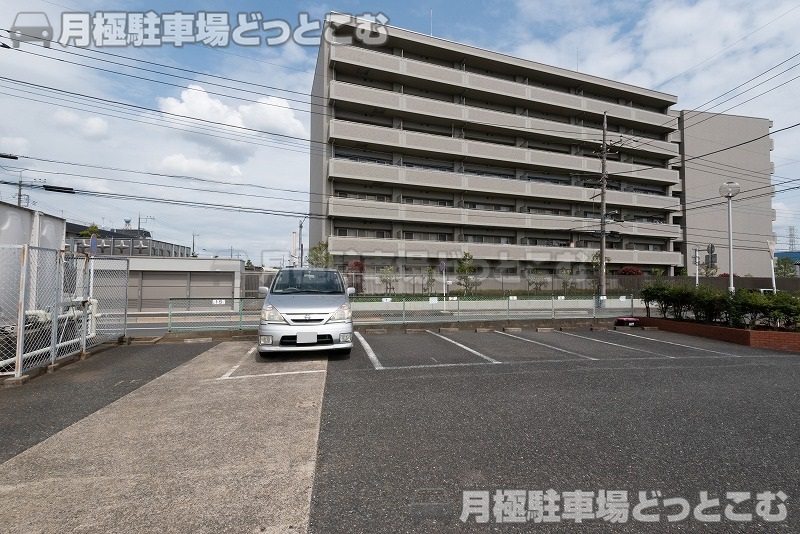 松戸市二十世紀が丘中松町78-1の月極駐車場2