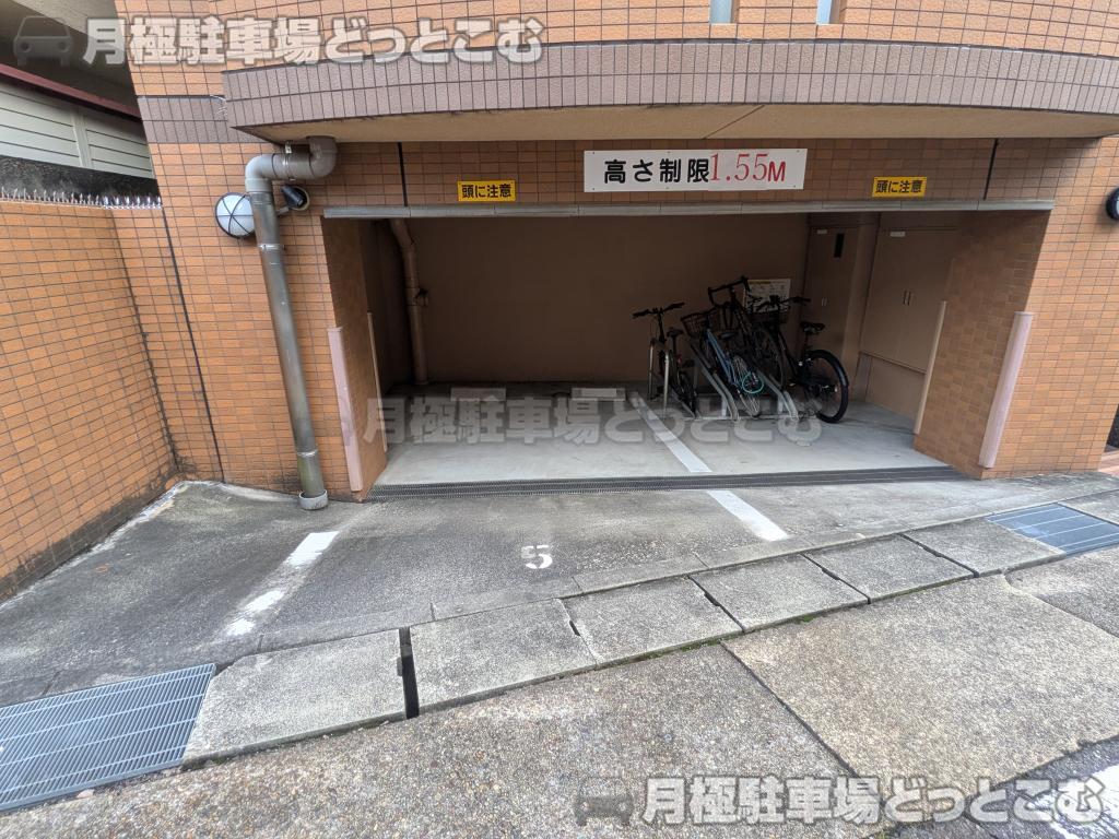 名古屋市千種区桜が丘41の月極駐車場7