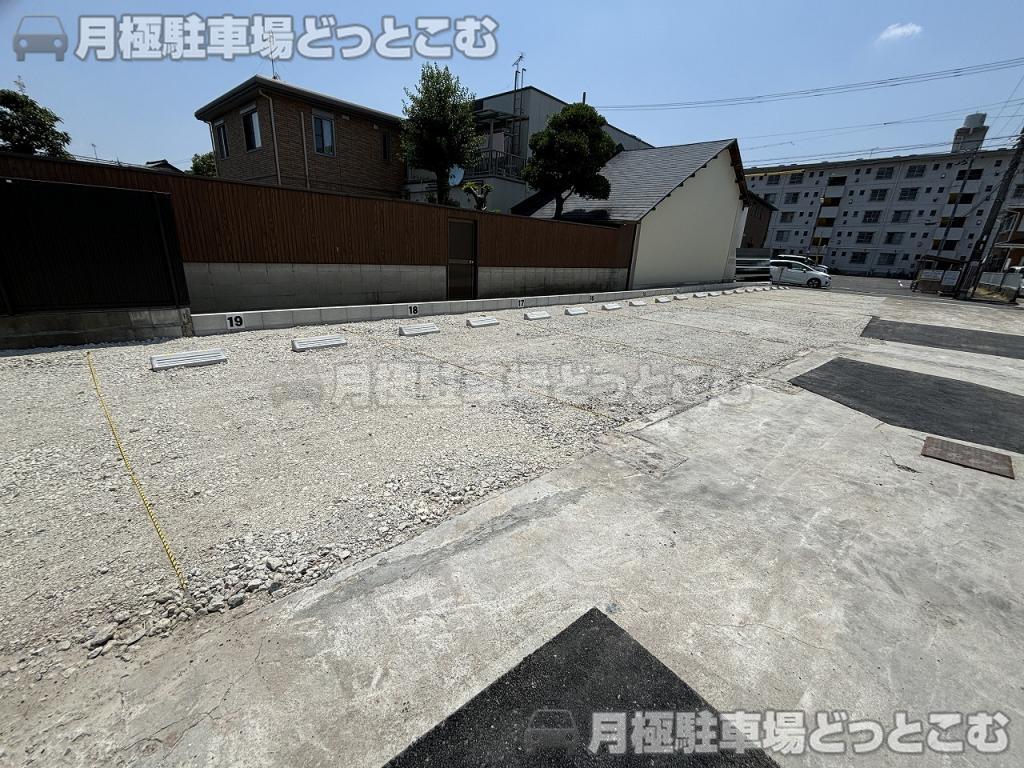清須市西枇杷島町西六軒82番地の月極駐車場10