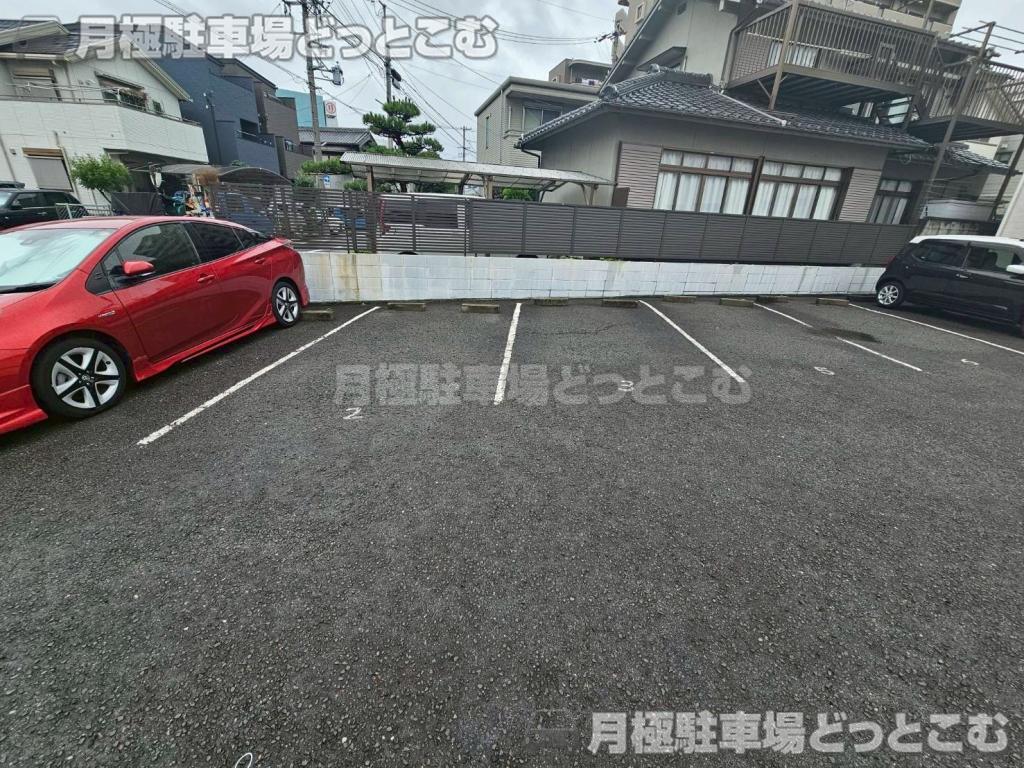 名古屋市西区児玉3丁目3207の月極駐車場5
