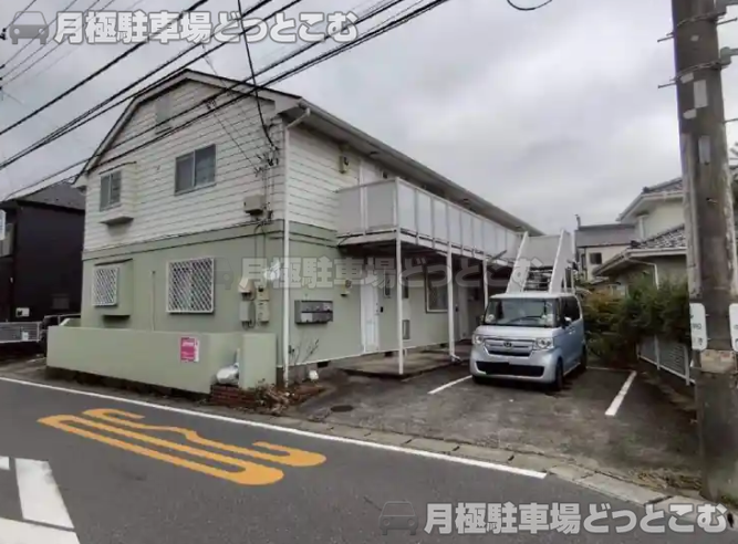 鎌ケ谷市東中沢3丁目3-12の月極駐車場1