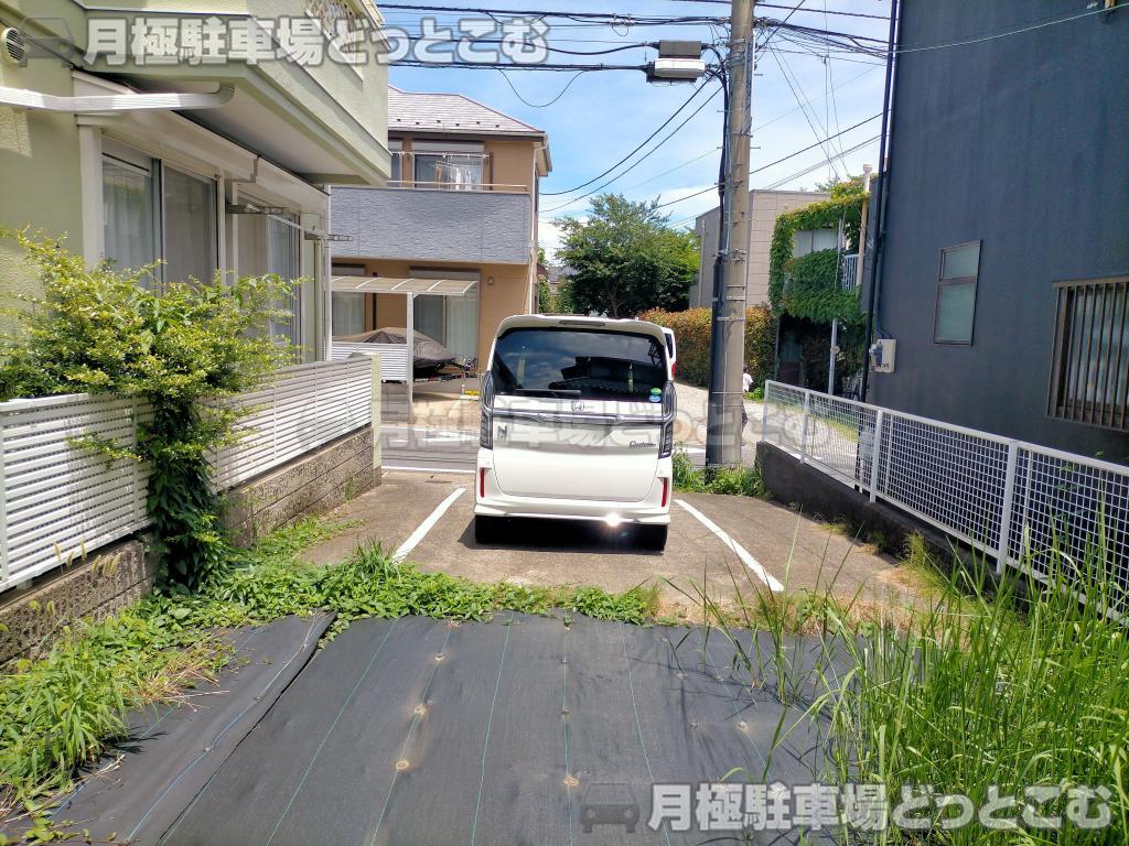 鎌ケ谷市東中沢3丁目3-12の月極駐車場5