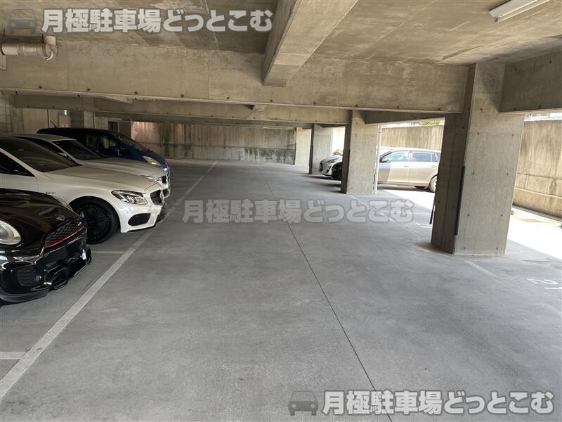 名古屋市中川区打出1丁目70-3の月極駐車場2