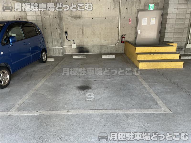 名古屋市中川区打出1丁目70-3の月極駐車場7