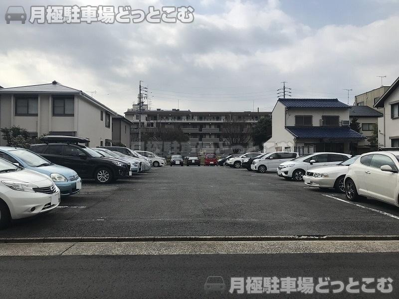 名古屋市東区新出来2丁目205の月極駐車場1