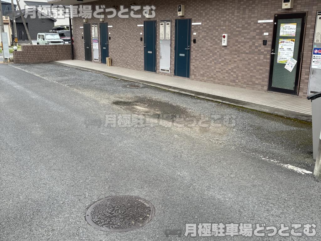 さいたま市見沼区大和田町1丁目2101-8の月極駐車場2