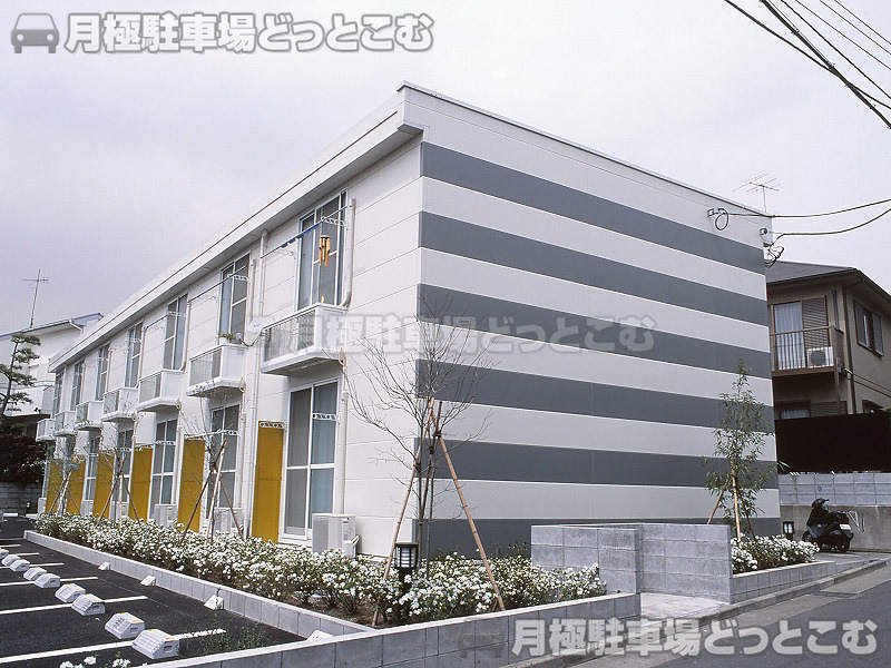 茅ヶ崎市常盤町7－48の月極駐車場1