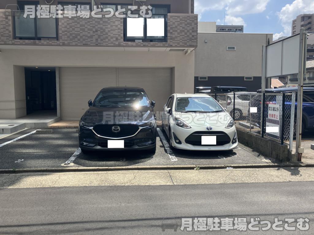 名古屋市西区那古野2丁目2423の月極駐車場2