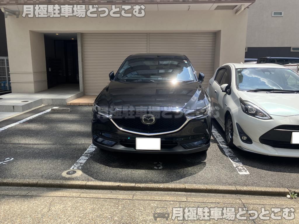 名古屋市西区那古野2丁目2423の月極駐車場3