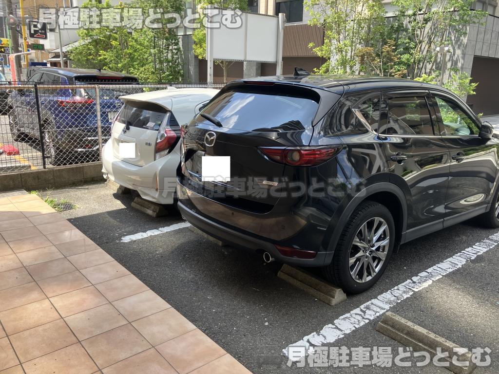 名古屋市西区那古野2丁目2423の月極駐車場7