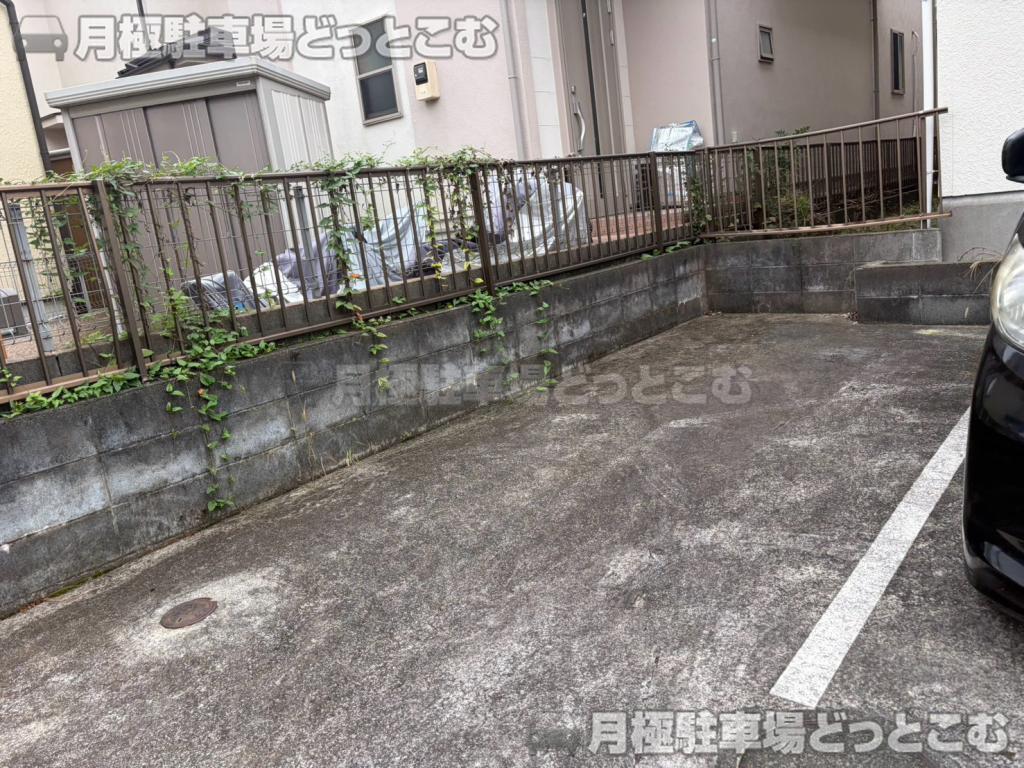 八王子市山田町1691-16の月極駐車場3