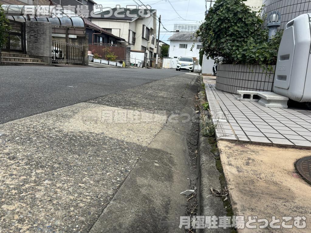 名古屋市昭和区川名本町2丁目28番の月極駐車場5