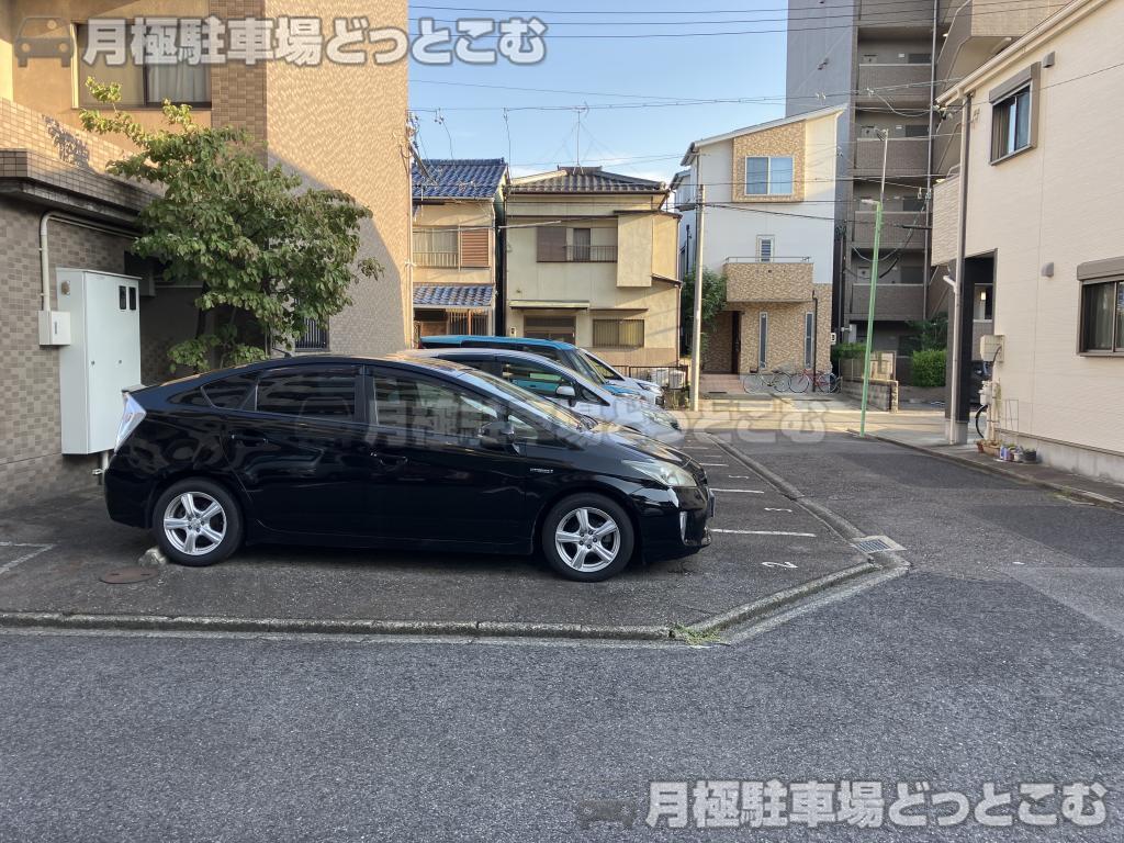 名古屋市北区八龍町1丁目20の月極駐車場2