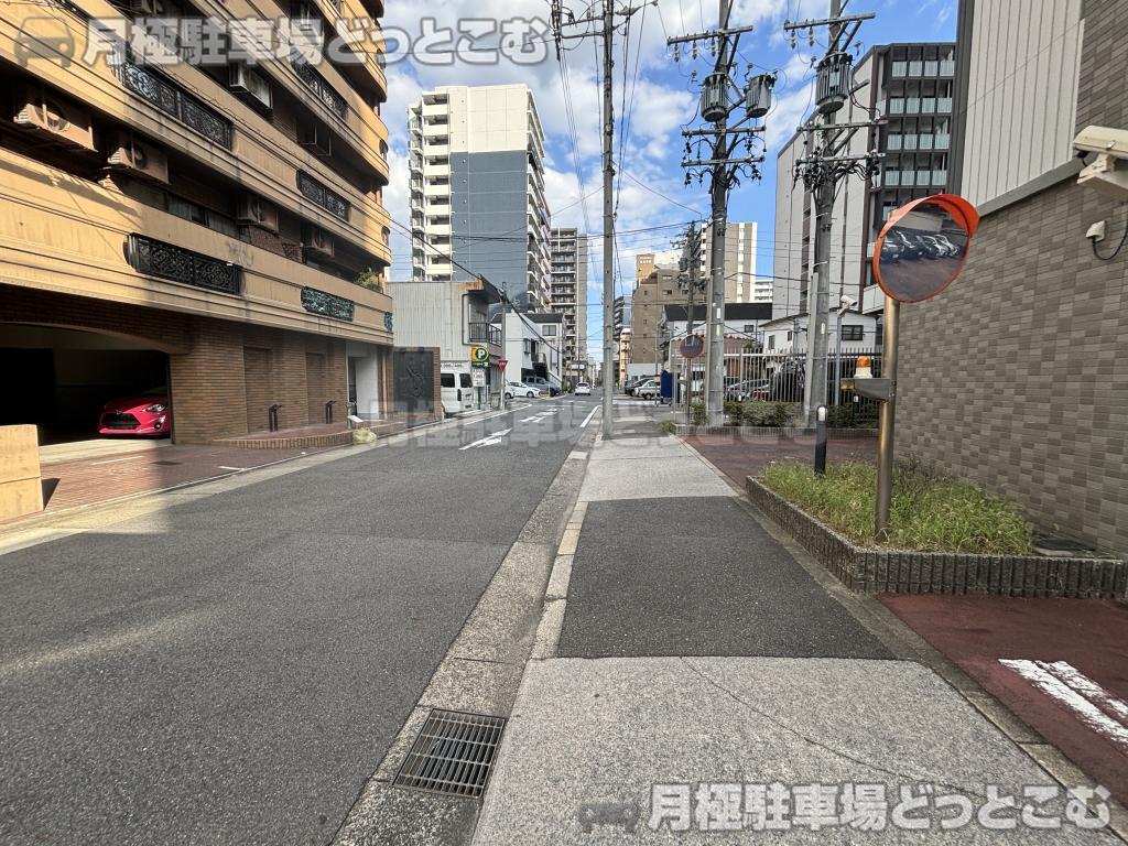 名古屋市中区千代田3丁目34-15の月極駐車場10