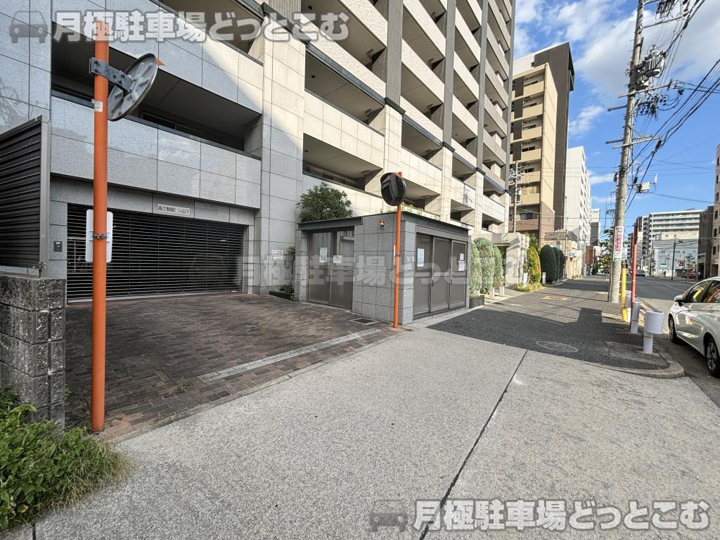 名古屋市中区千代田3丁目34-15の月極駐車場7