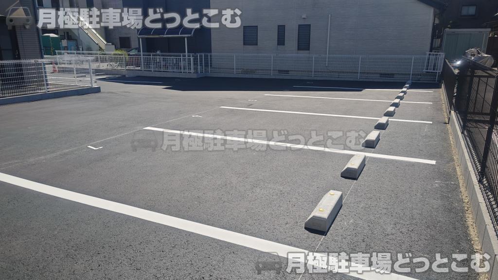 名古屋市北区駒止町2丁目95-1の月極駐車場5