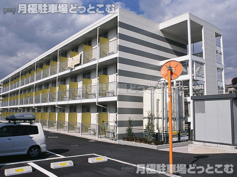 羽曳野市桃山台4－111－1の月極駐車場1