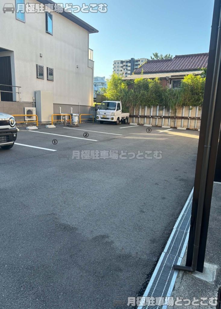 刈谷市司町5-3-2　北側の月極駐車場1