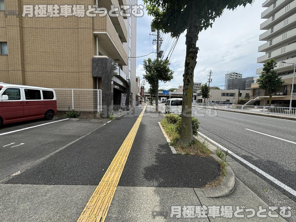 名古屋市熱田区横田2丁目406番1の月極駐車場5
