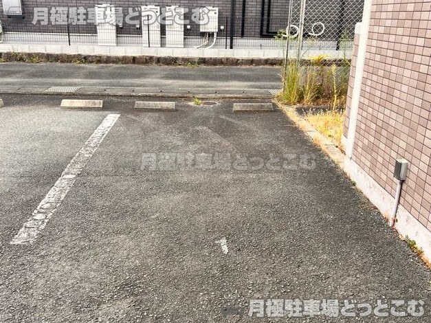 京田辺市河原受田51-1,51-2の月極駐車場6