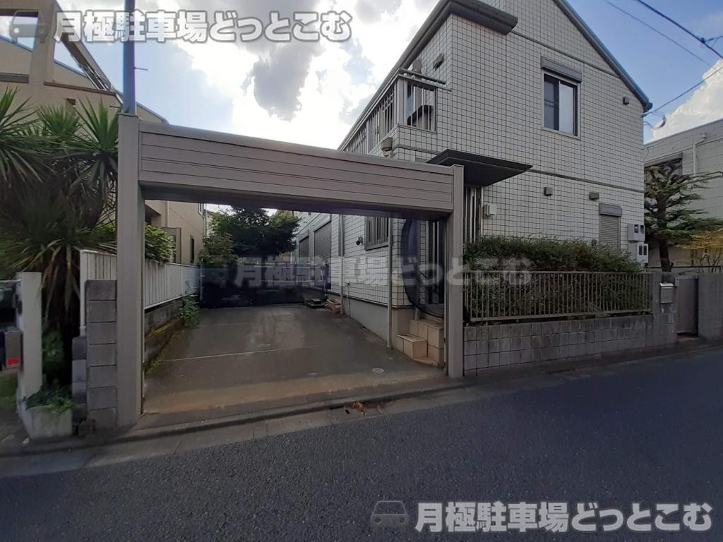 練馬区東大泉2丁目37−10の月極駐車場2