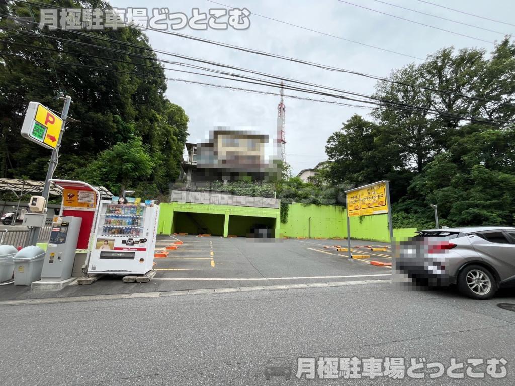 名古屋市昭和区妙見町50-3の月極駐車場2