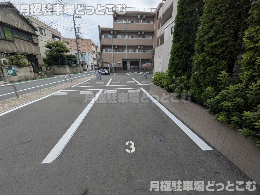 墨田区立花5丁目18−5の月極駐車場5