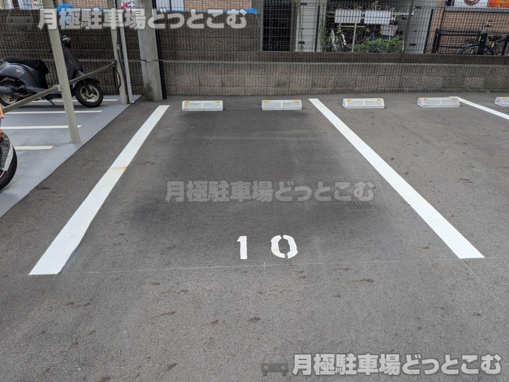 墨田区立花5丁目18−5の月極駐車場7