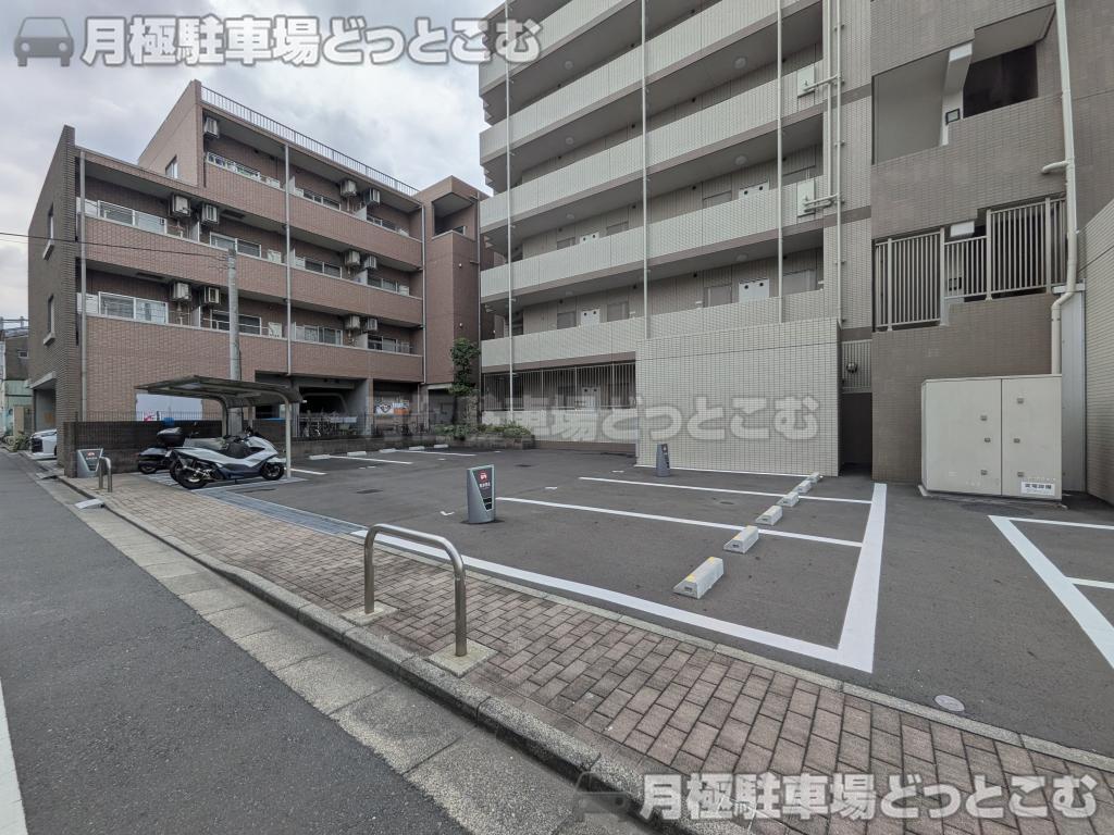 墨田区立花5丁目18−5の月極駐車場9