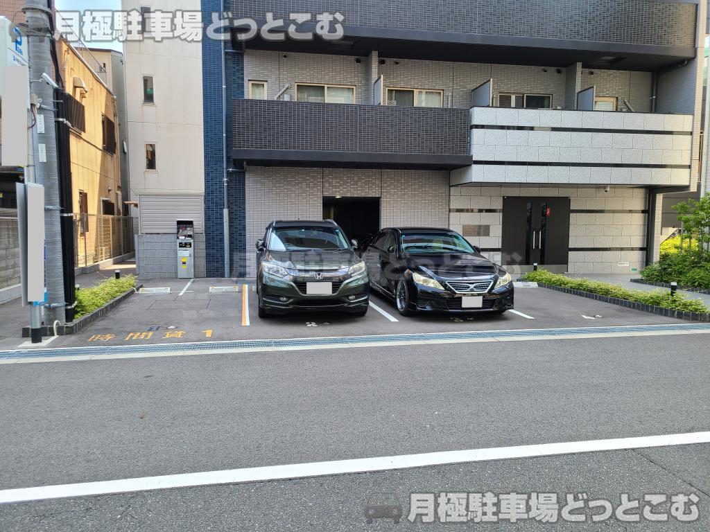 大阪市東成区東中本1丁目17-17の月極駐車場5