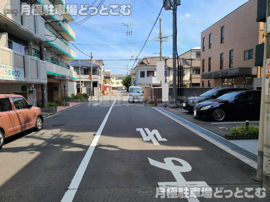 大阪市東成区東中本1丁目17-17の月極駐車場7