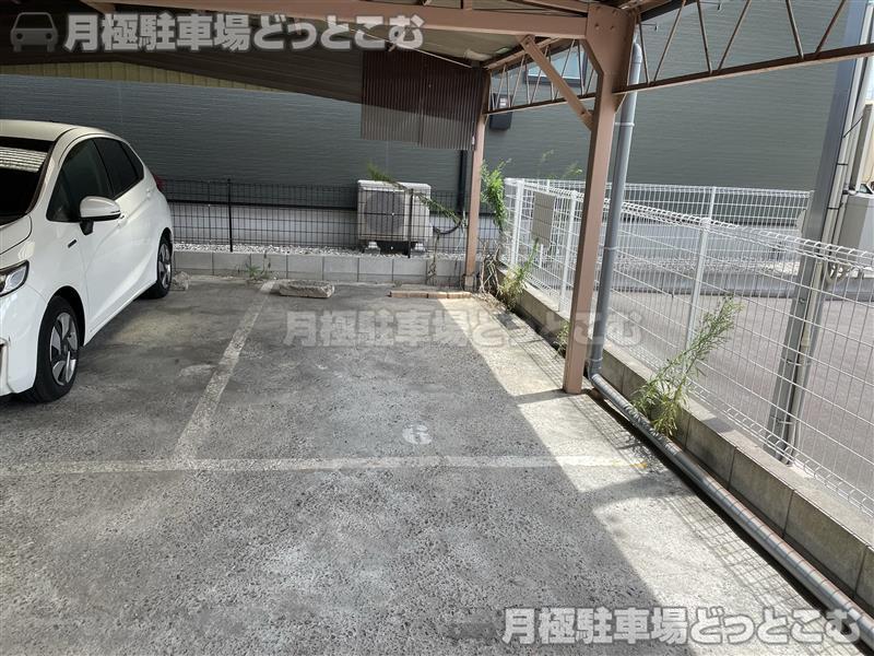 名古屋市中村区中村本町1丁目13の月極駐車場1