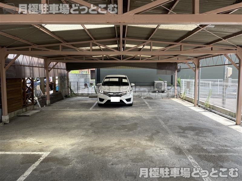 名古屋市中村区中村本町1丁目13の月極駐車場2