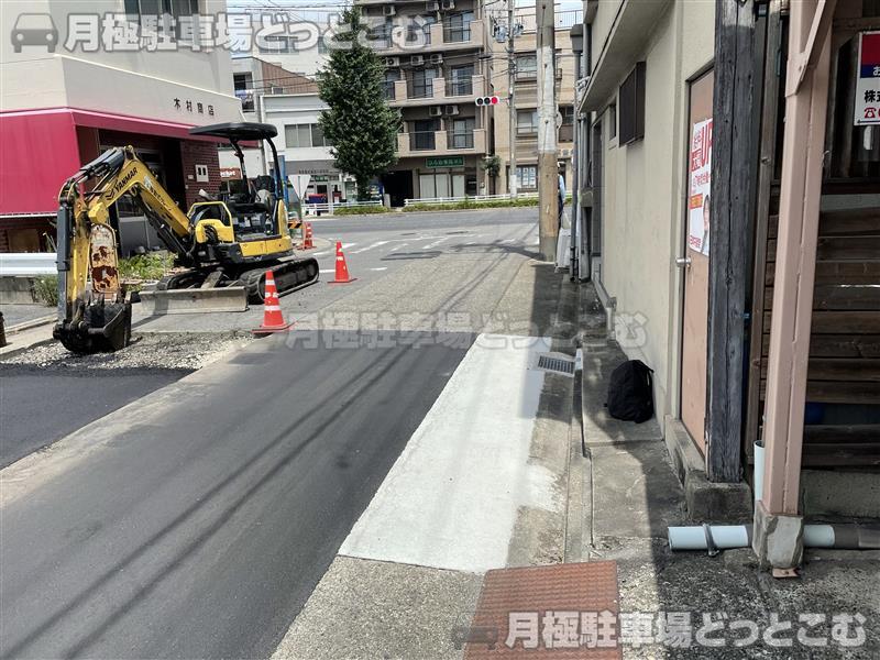 名古屋市中村区中村本町1丁目13の月極駐車場3