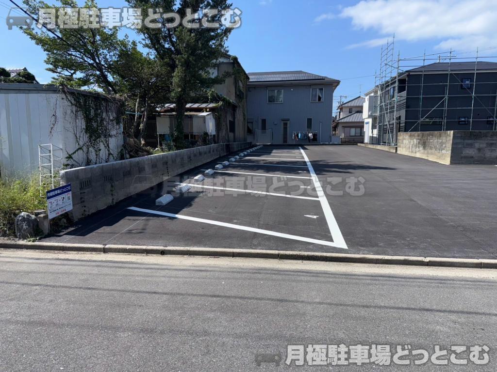 桑名市内堀171の月極駐車場5