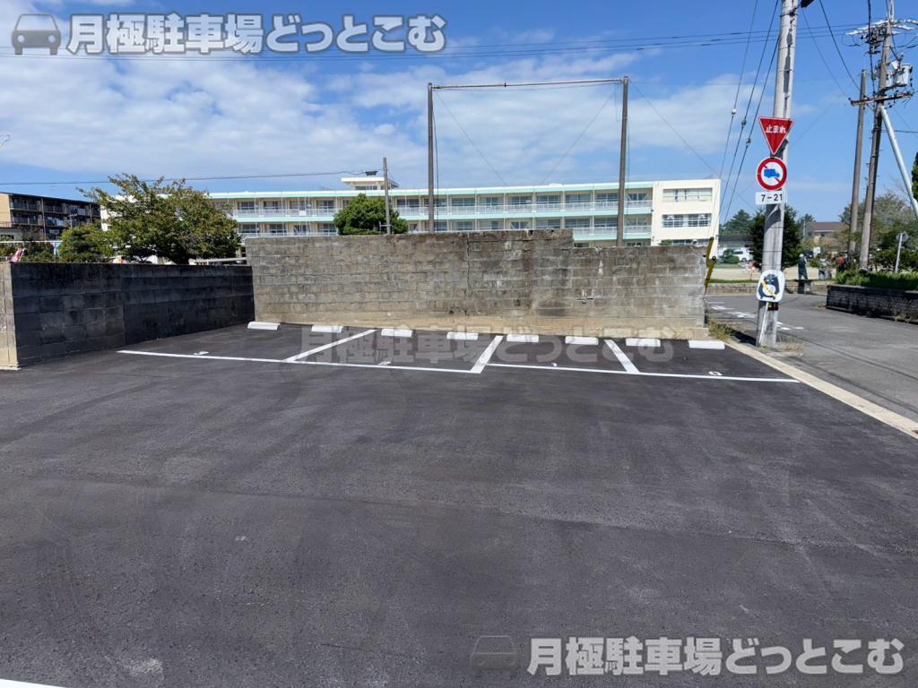 桑名市内堀171の月極駐車場6