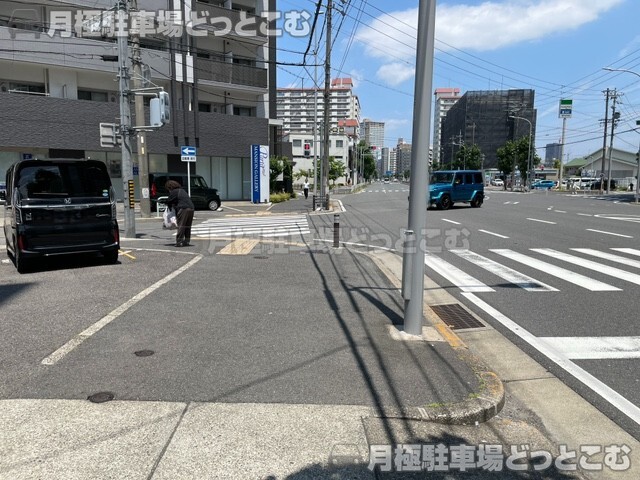名古屋市中区新栄2丁目4109の月極駐車場7