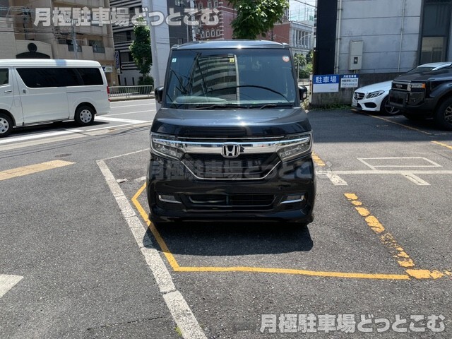 名古屋市中区新栄2丁目4109の月極駐車場8
