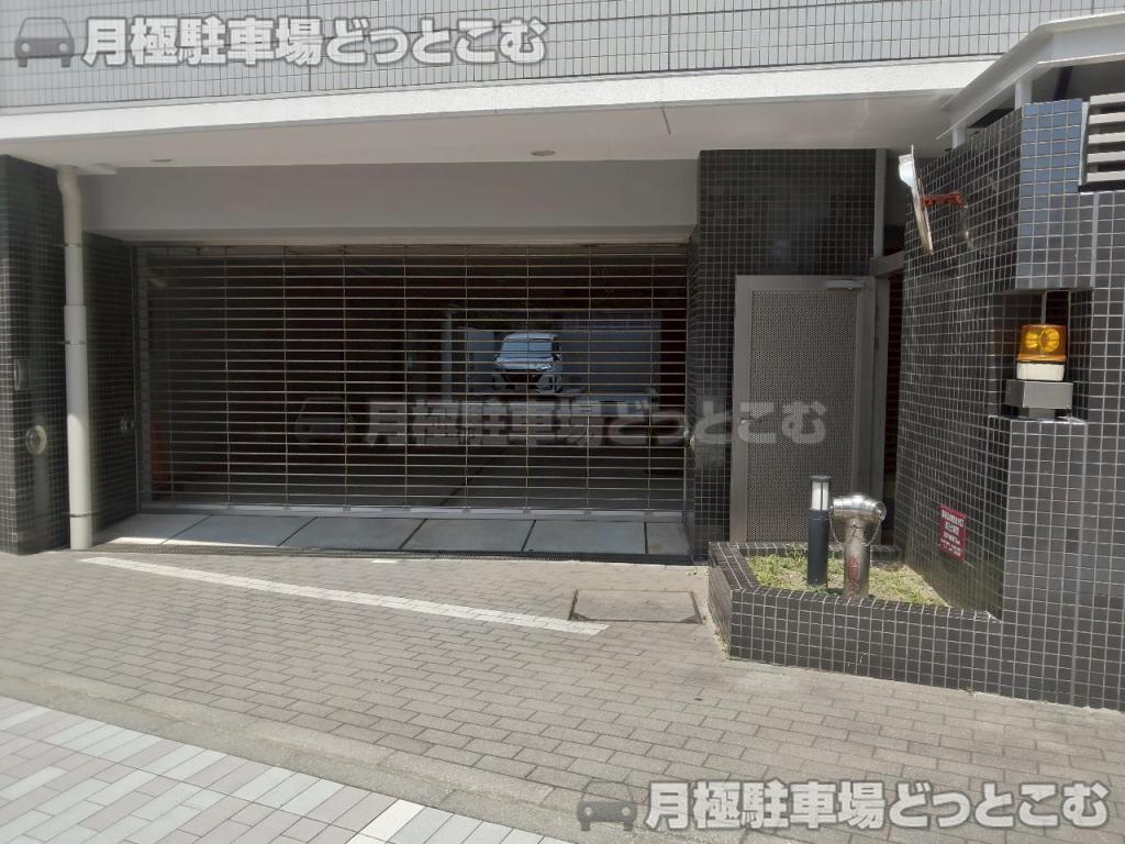 横浜市保土ケ谷区天王町1丁目4−1 の月極駐車場1