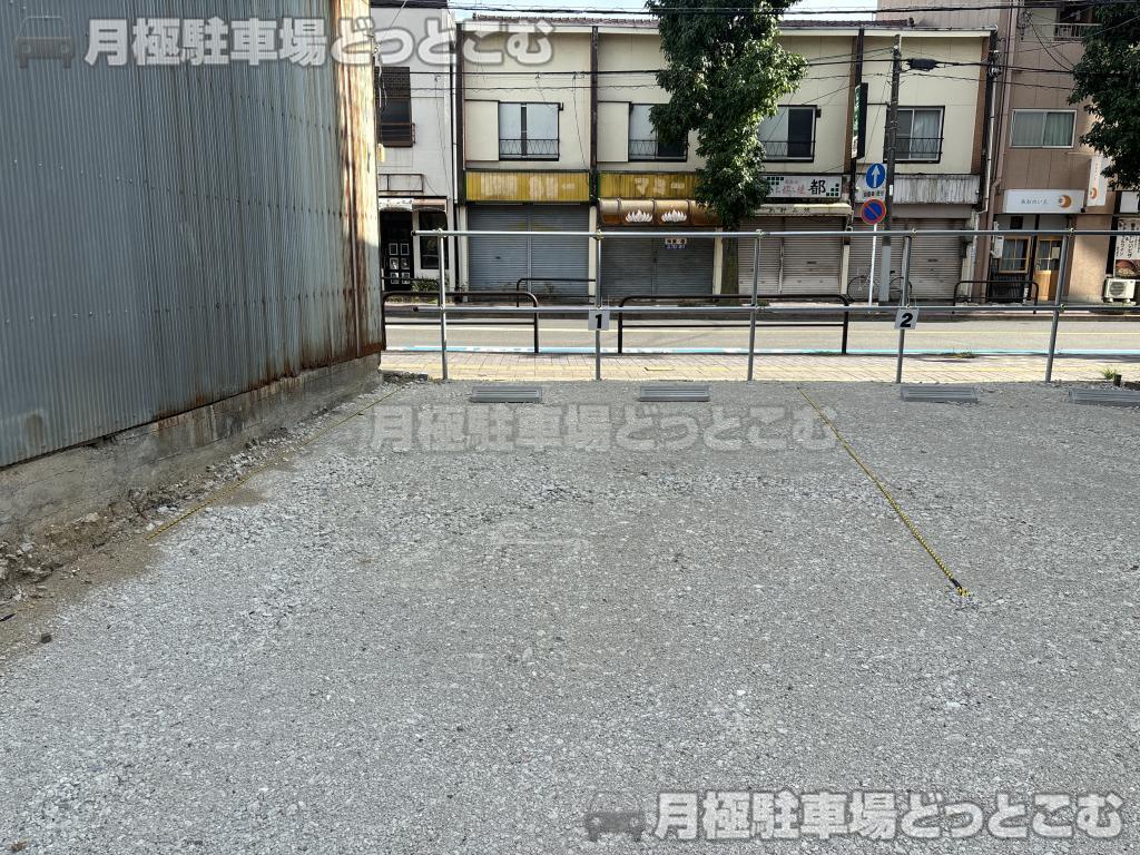 名古屋市千種区松軒2丁目1403の月極駐車場5