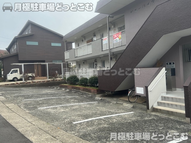 名古屋市昭和区川名山町1丁目45の月極駐車場1
