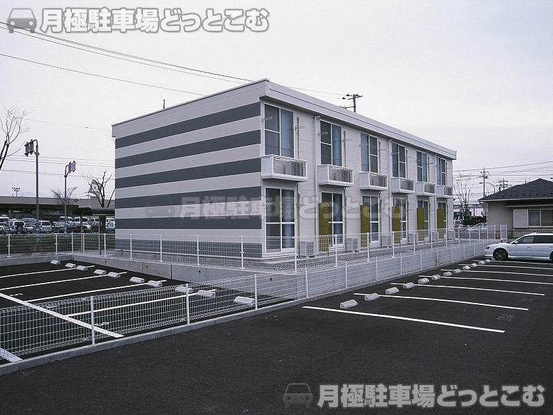 南アルプス市桃園1438－2の月極駐車場2