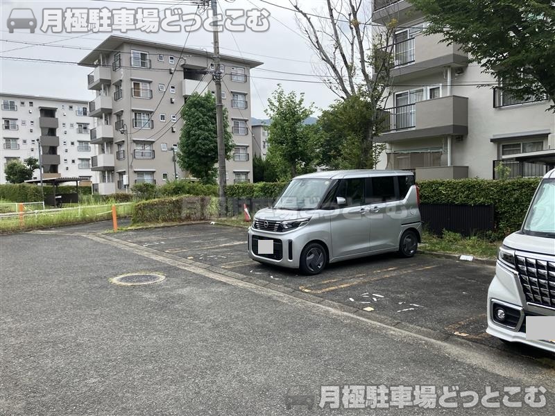 福岡市城南区堤団地の月極駐車場2