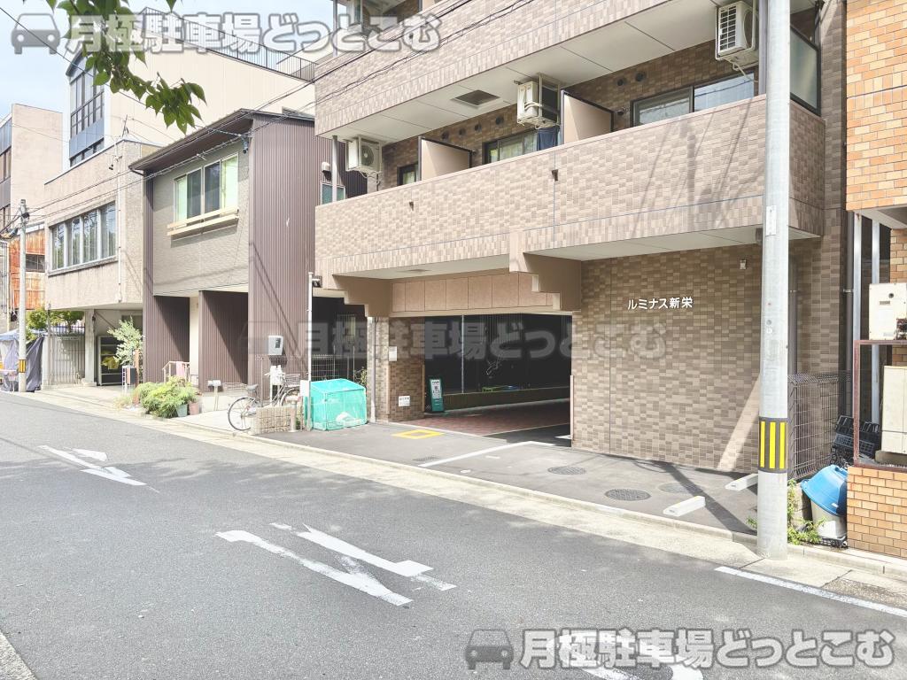 名古屋市中区新栄1丁目40-19の月極駐車場9