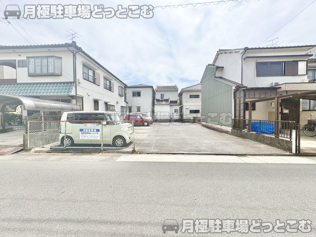 名古屋市中村区草薙町3丁目68の月極駐車場2